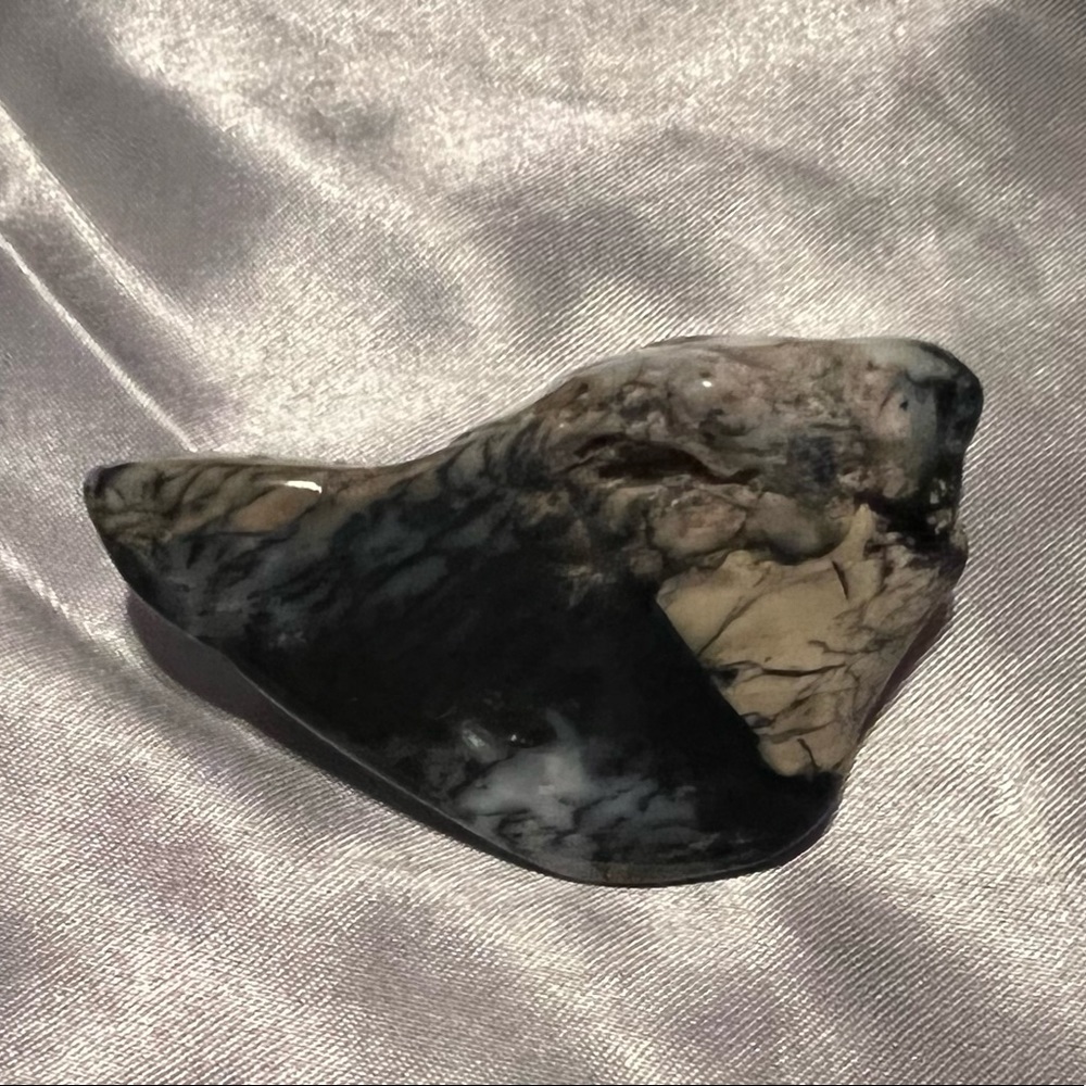 Small Multi-Colored Agate Freeform - Picture 4 of 5